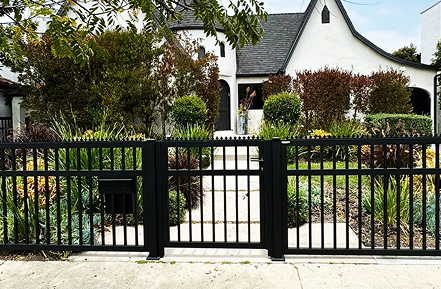 Traditional Aluminum Gates & Fences